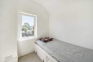 Bedroom- click for photo gallery
